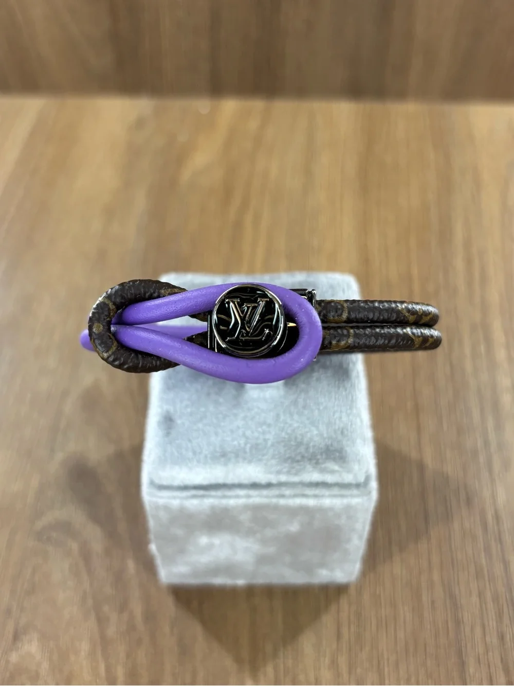 Louis Vuitton authentic louis